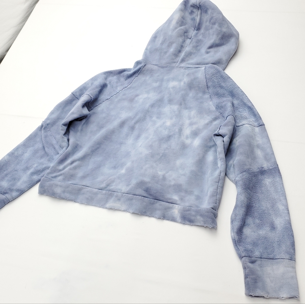Love Shack Fancy Anarosa Hoodie Sweater in Washed Denim Tie-Dye Women's Size L - Picture 8 of 10
